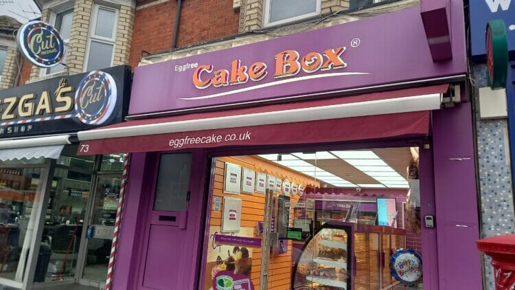 At just after noon on Tuesday, January 10, an unknown man entered the Cake Box Store in Wokingham Road, where he threatened the victim with an unknown weapon and then stole the cash box from the store. Picture: Jake Clothier