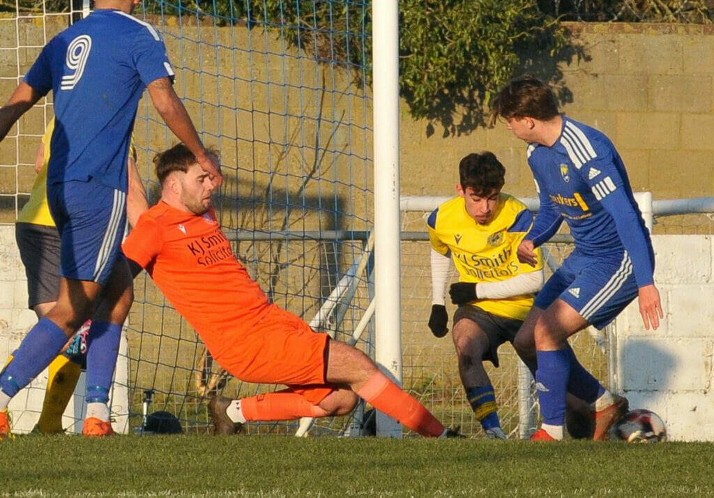 Reading City v Woodley United Pictures: Steve Smyth