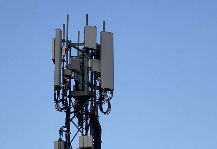 Reading is among 19 locations which has seen its 5G network go live as EE is named RootMetrics' overall best network provider. Picture: Phil Creighton