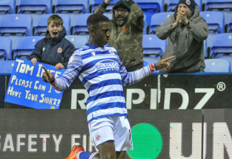 Reading v RotherhamReading scores the winner.