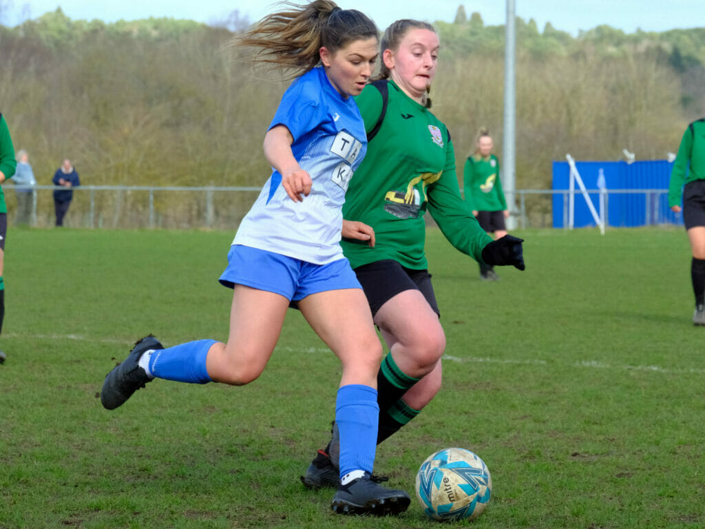 Eversley & California Ladies v Kidlington Pictures: Andrew Batt
