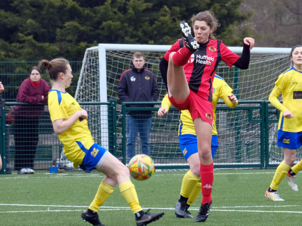 Ascot United Ladies v Winchester City Flyers Pictures: Andrew Batt