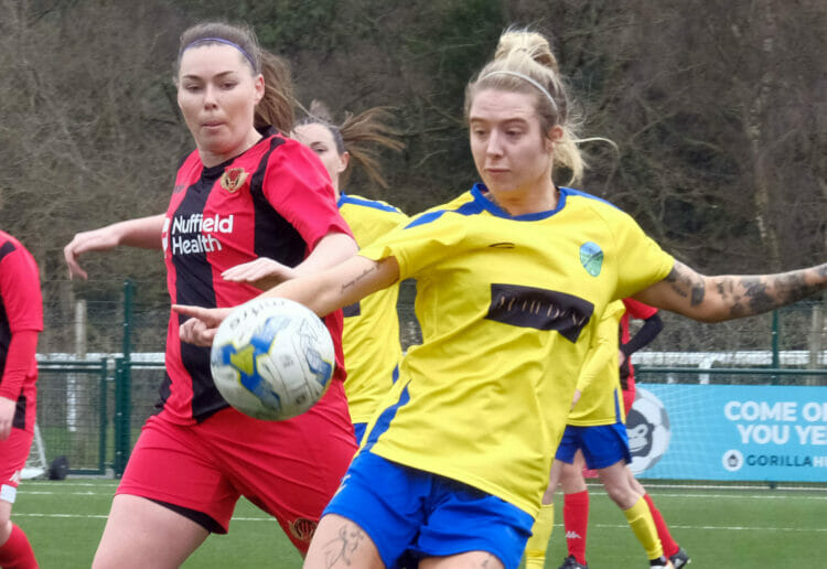 Ascot United Ladies v Winchester City Flyers Pictures: Andrew Batt