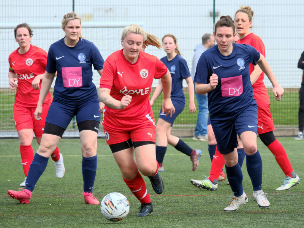 S4K Berks County LAdies v Beaconsfield Pictures: Andrew Batt