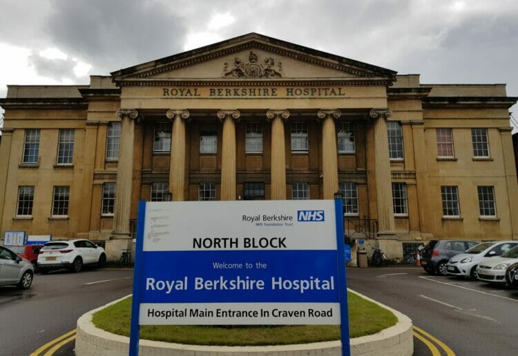 A burst water pipe has seen power outages and increased stress on the Royal Berkshire Hospital; non-emergency patients are being asked to use other services while the hospital deals with the incident.