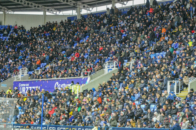 Reading FC fans