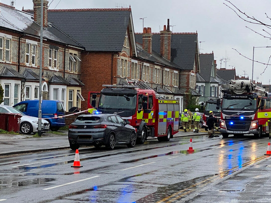 UPDATE London Road reopened following suspected house fire Reading