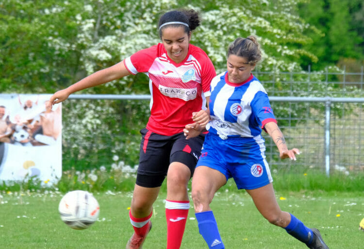 Eversley & California Women Reserves Pictures: Andrew Batt