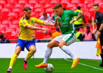 Ascot United v Newport Pagnell Town Pictures: Andrew Batt