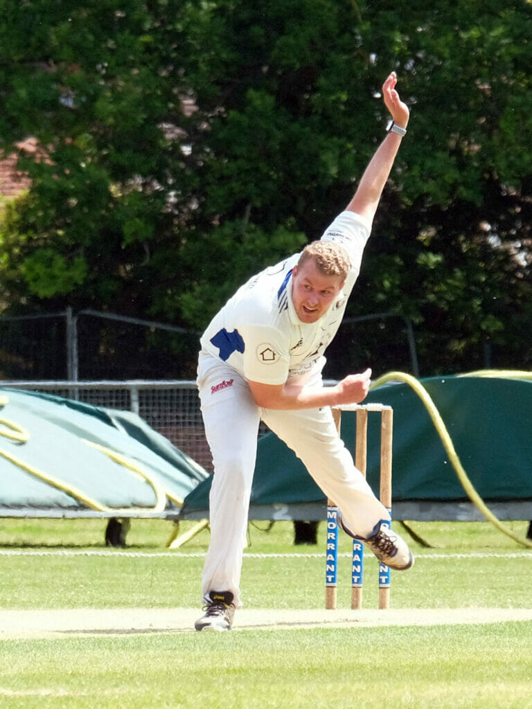 Emmbrook and Bearwood v Great Kingshill Pictures: Andrew Batt