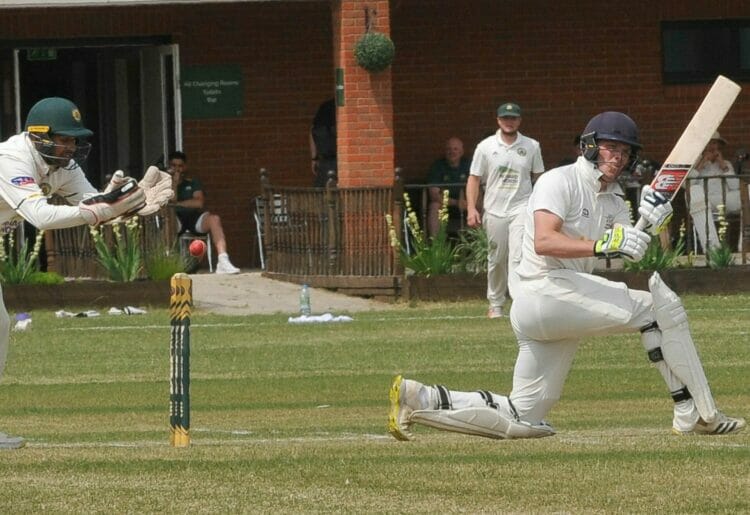 Wokingham v Datchet

Wokingham bowling