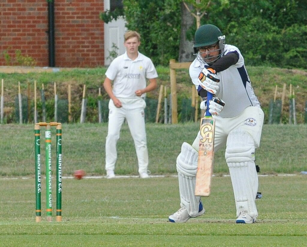 Shinfield (batting) v Penn & Tylers Green Pictures: Steve Smyth