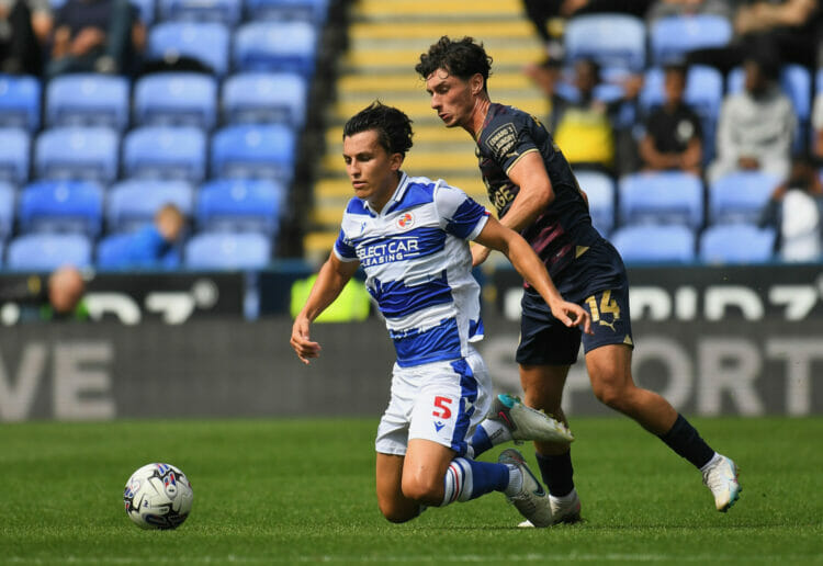 Reading FC - Tom McIntyre Picture: Luke Adams