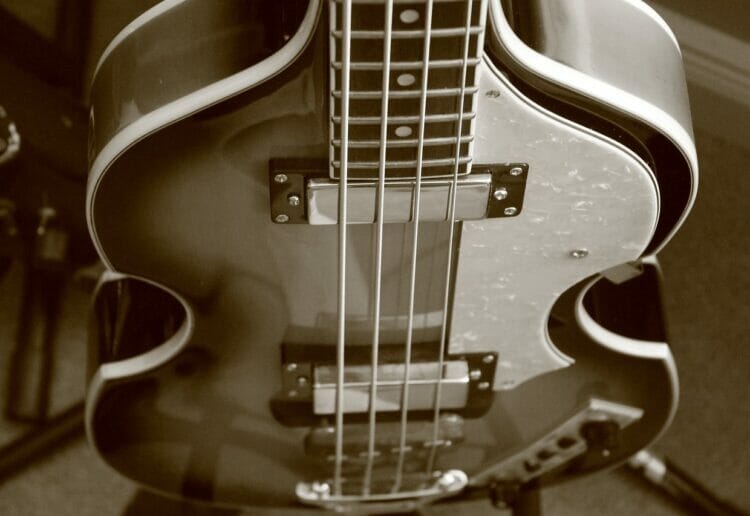 Music from the 1960s and 70s will be performed by The Looters Picture: Kelly D from Pixabay
