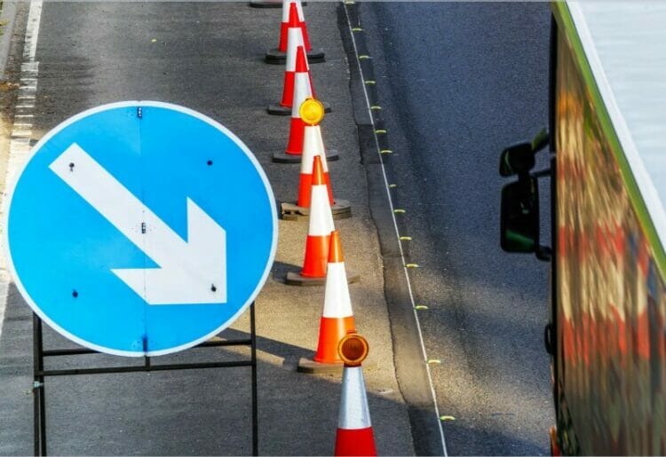 A surface treatment programme will see lane closures and diversions on the A33 in south Reading this week