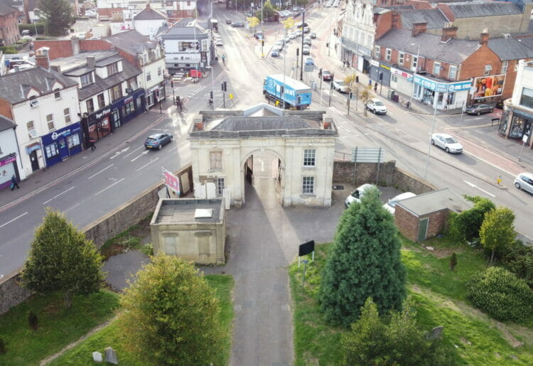 The Cemetery Junction arch in East Reading. Pic: Laurence Farmer.