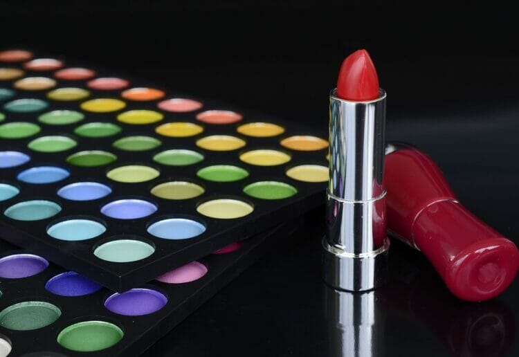 What age is it acceptable for a child to start wearing make-up Picture: anncapictures/Pixabay