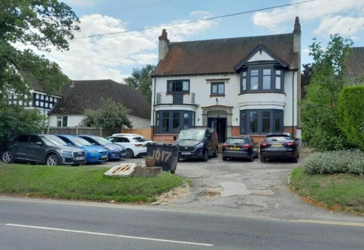 The former Warren Dene hotel at 1017 Oxford Road, Reading, set for conversion into a childrens home. Picture: David Brett, Reading Borough Council