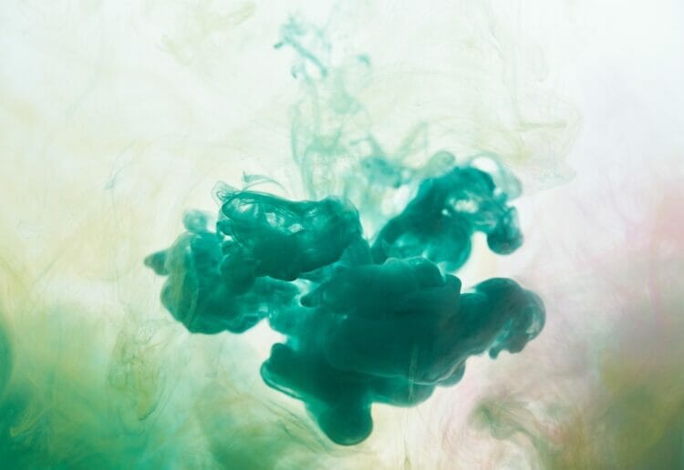 Green smoke Picture: Engin_Akyurt/pIxabay