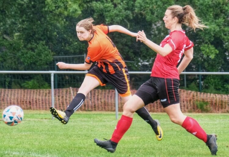 Wokingham & Emmbrook Ladies Pictures: Andrew Batt