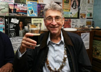 Mayor of Reading and long-standing councillor Tony Page set to step down in May