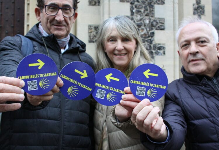 Councillors from Reading and A Coruna display the new signs for the St James Way