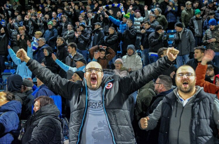 Wycombe Wanderers v Reading