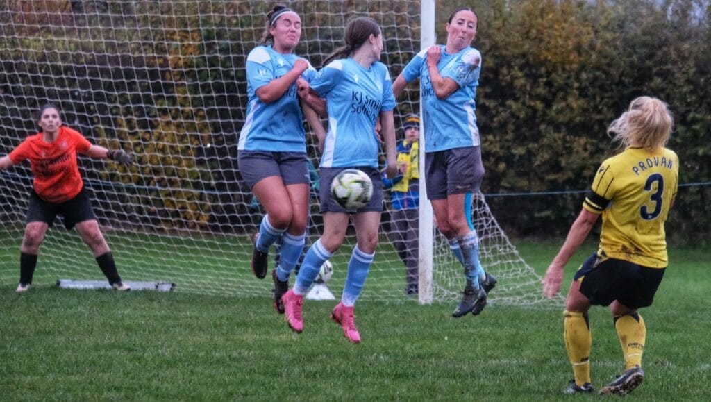 Woodley United v Oxford United - FA Women's Cup Pictures: Andrew Batt