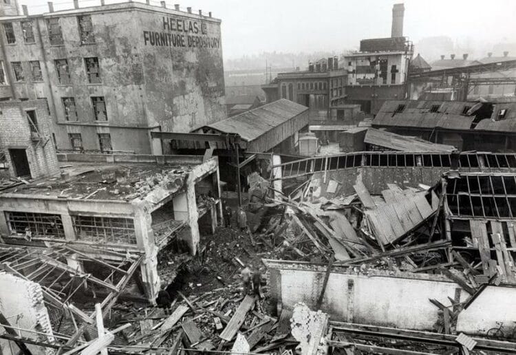 Damage to Heelas in Reading during the Second World War - one of the events that a Walk Reading gathering will explore Picture: Walk Reading