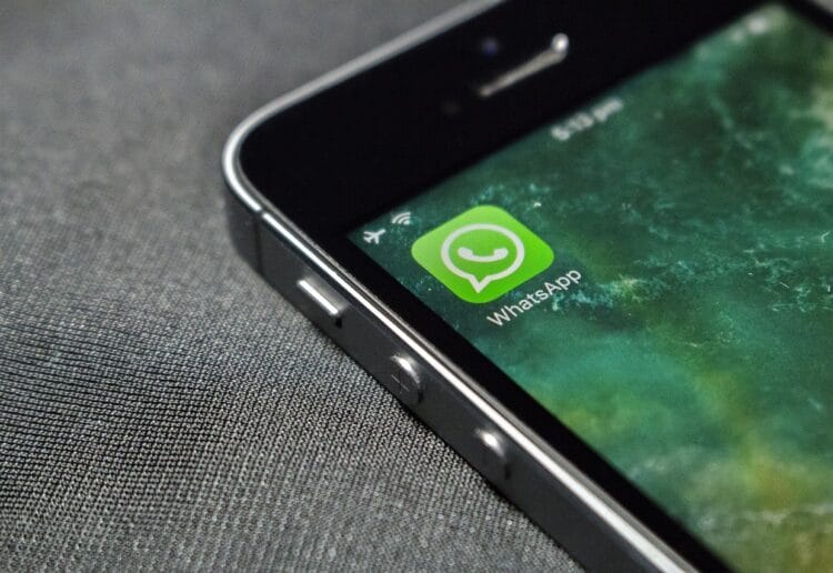 ActionFraud is warning people to beware of a scam on WhatsApp Picture: Webster2703 from Pixabay