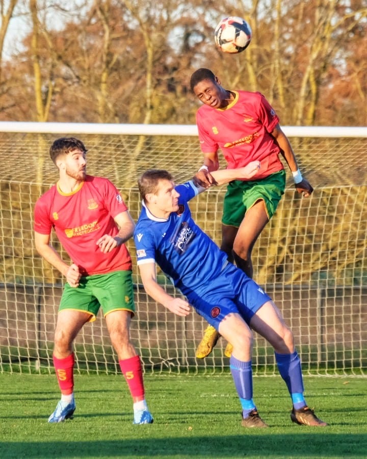 Wokingham & Emmbrook FC Pictures: Andrew Batt