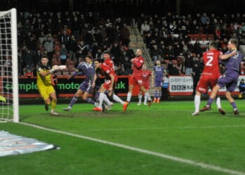 Cheltenham 2-2 Reading: Mukairu saves Reading as they draw on the road