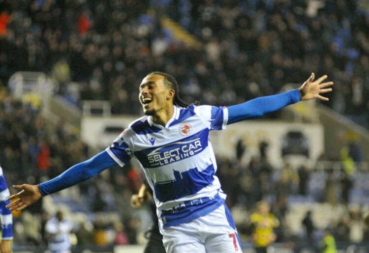 Reading v Carlisle United

Reading's Fifth Goal