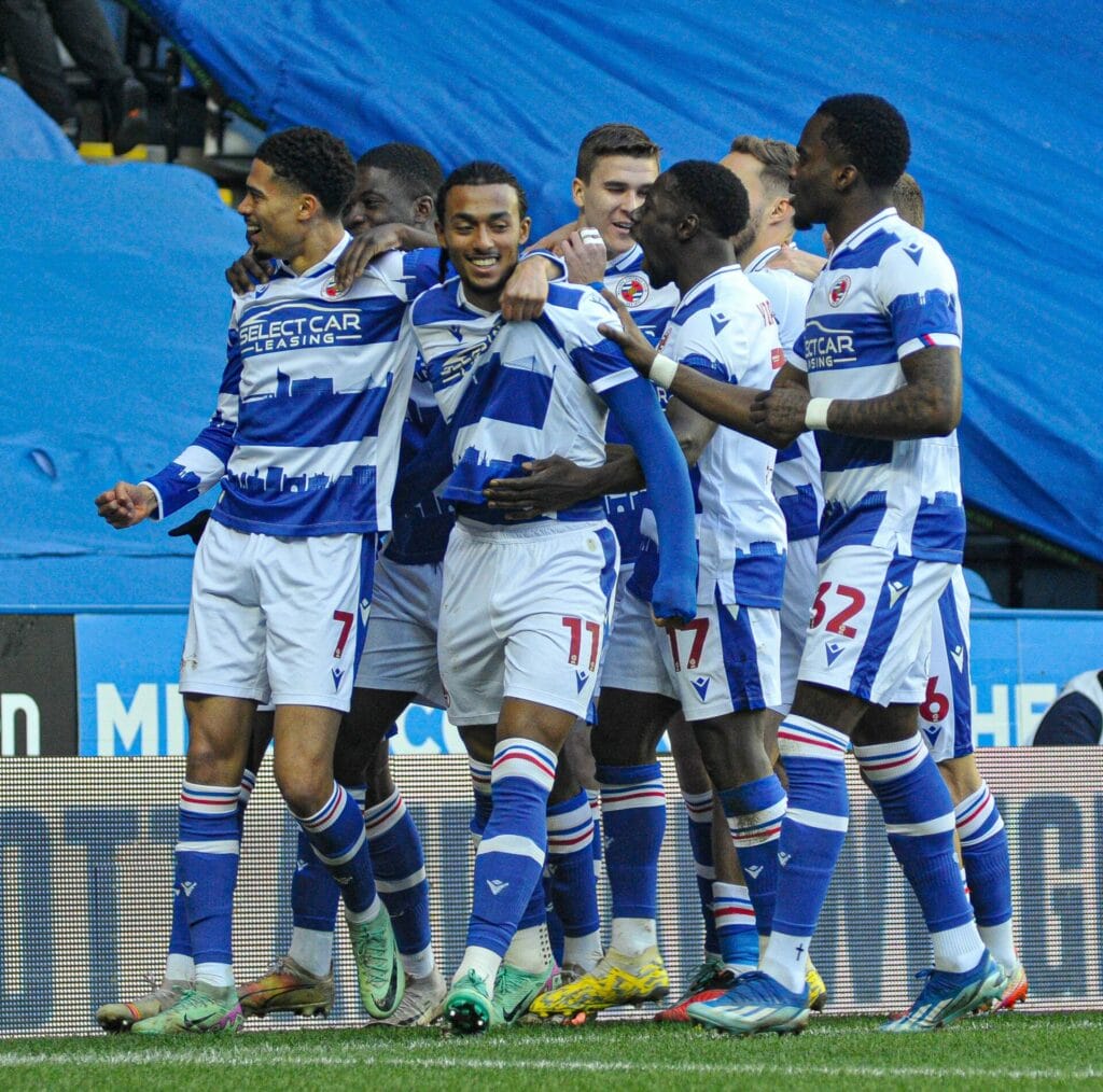 Reading v Barnsley Pictures: Steve Smyth