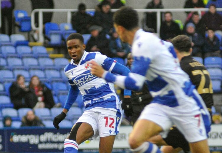 Reading v Barnsley