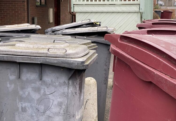 Watse collection times will be changing to allow Reading's refuse collectors a chance to enjoy Christmas with their friends and families Picture: Phil Creighton