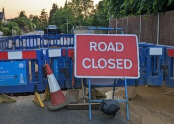 Burst water main sees multiple road closures around Bath Road due to flooding