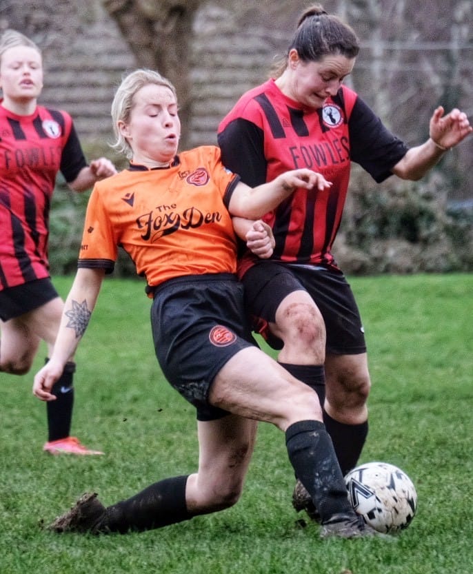 Wraysbury v Wokingham & Emmbrook Ladies Pictures: Andrew Batt