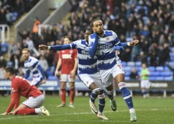 Reading v Charlton Athletic Pictures: Steve Smyth, Luke Adams
