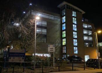 A picture of the Royal Berkshire Hospital's car park at night Picture: Phil Creighton
