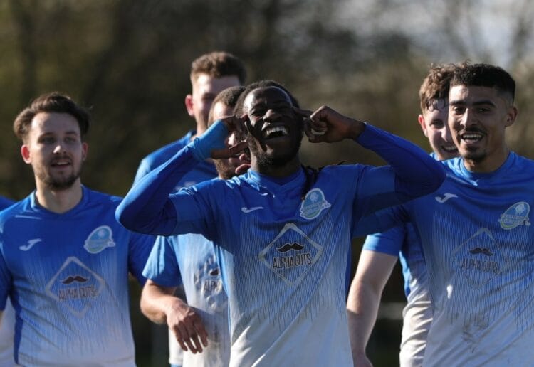 Eversley & California v Woodley United Pictures: Richard Milam