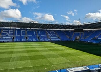 Portsmouth man given football ban for flare/firework possession at Reading FC match