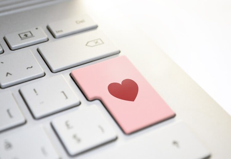 Police are advising people to be wise when it comes to romance scams Picture: Pixabay
