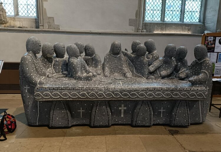 The Last Supper, a sculpture by Peter Barnes, uses computer keyboard keys to recreate the famous painting