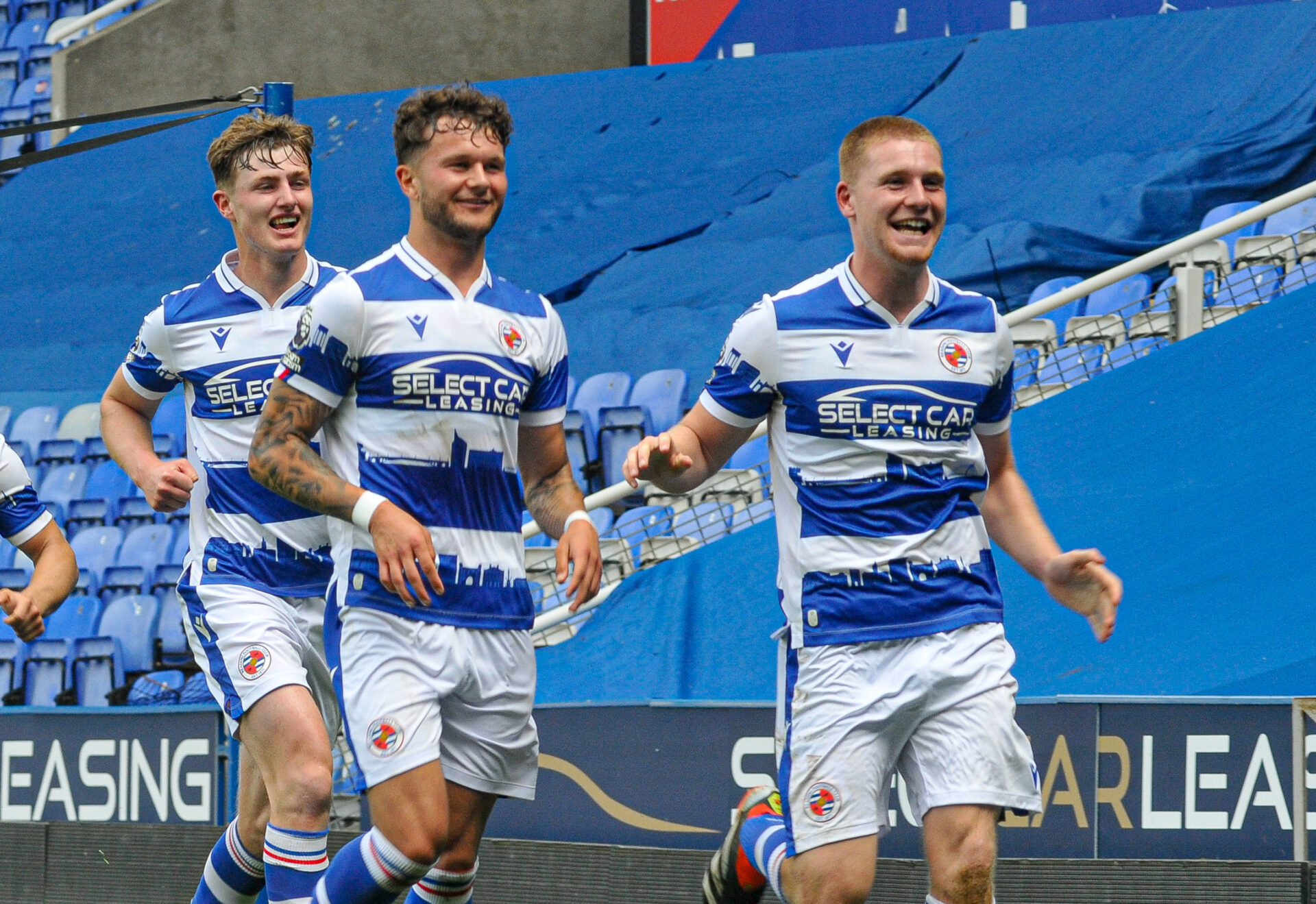 Reading U21s 3 1 Forest U21s Clarke Double Sends Royals Through To 