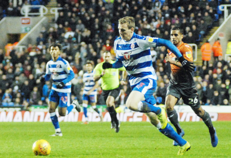 Reading v Swansea City