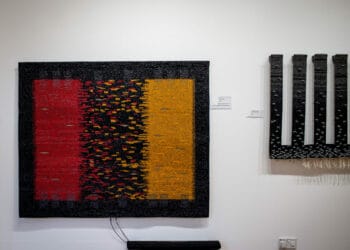 Artist Alastair Duncan brings Interactive Tapestry Weaving to The Base Greenham