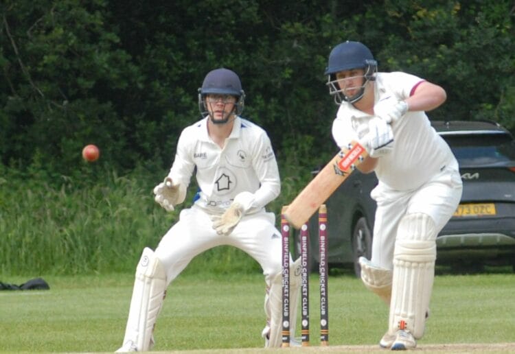 Binfield 2s (batting) v Emmbrook & Bearwood.