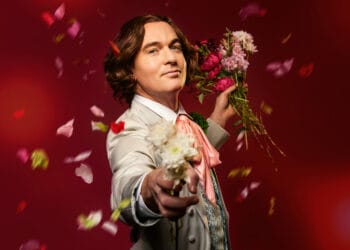 Reading Rep puts wilde front-and-centre in one-man show