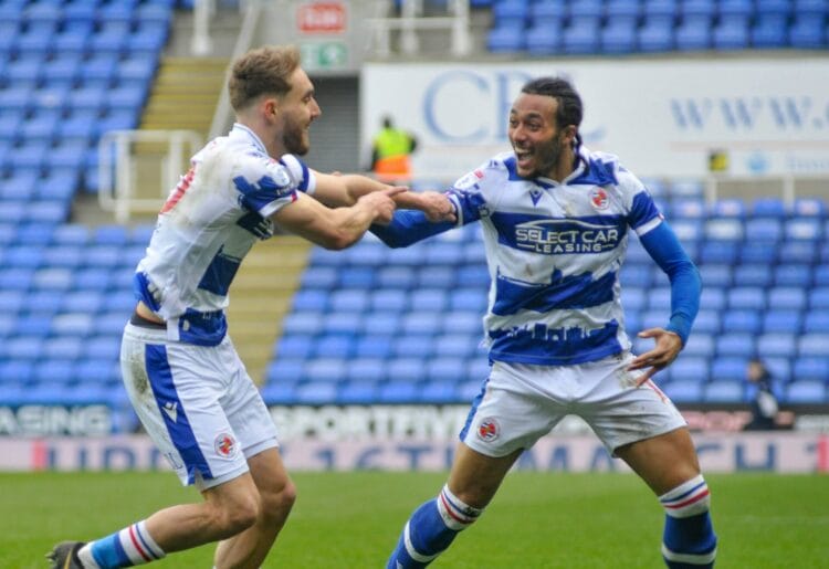 Reading v Wycombe Wanderers

Reading score.